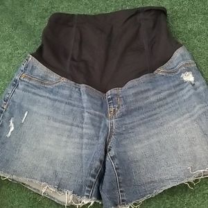 Ingrid and isabel maternity Jean shorts